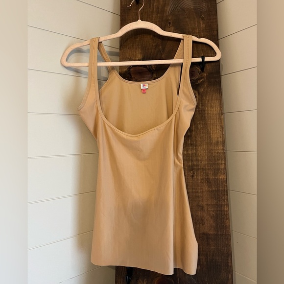 STAR by SPANX Open Bust Tank Top - Picture 1 of 3